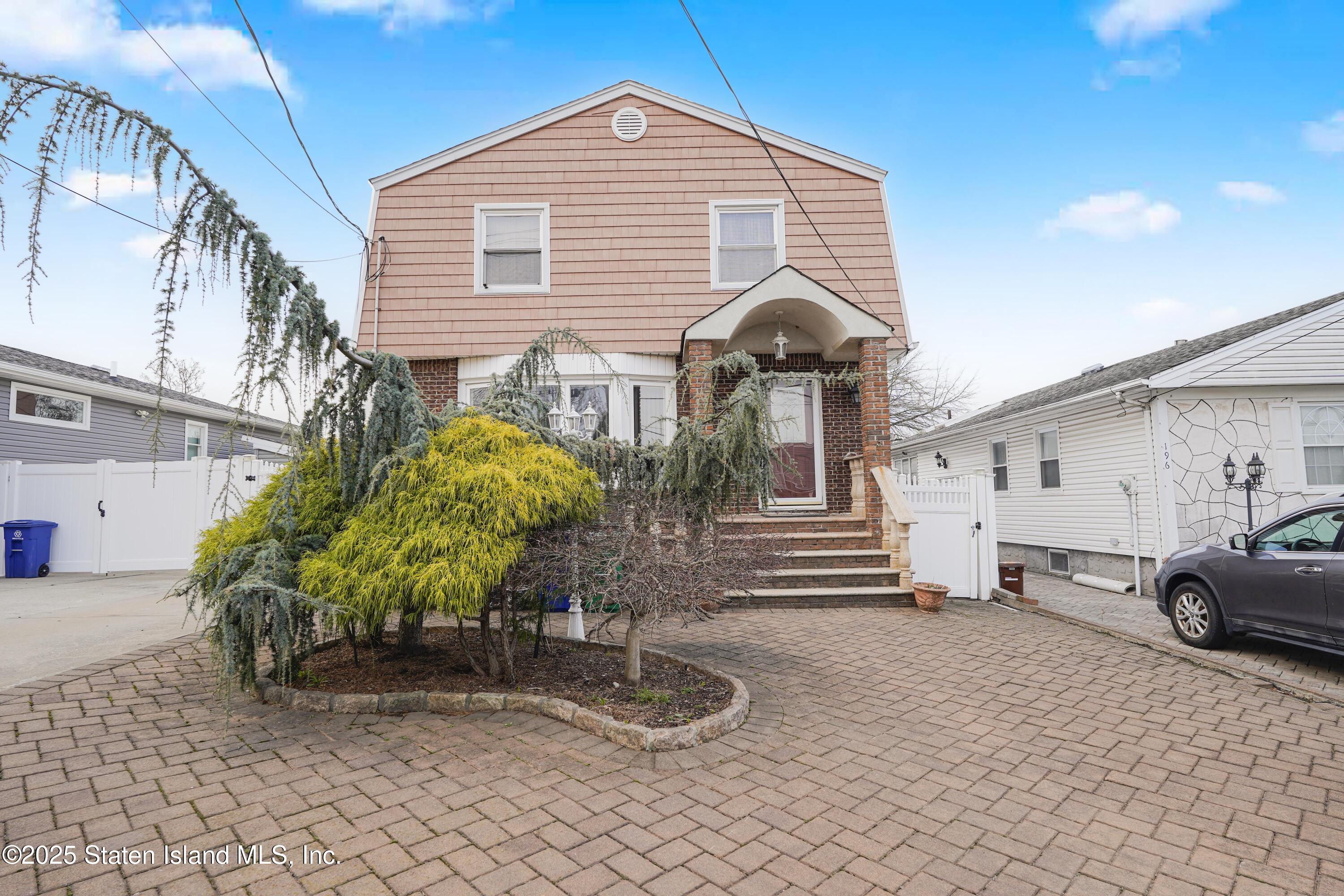 192 Ramapo Avenue, Staten Island, New York image 3