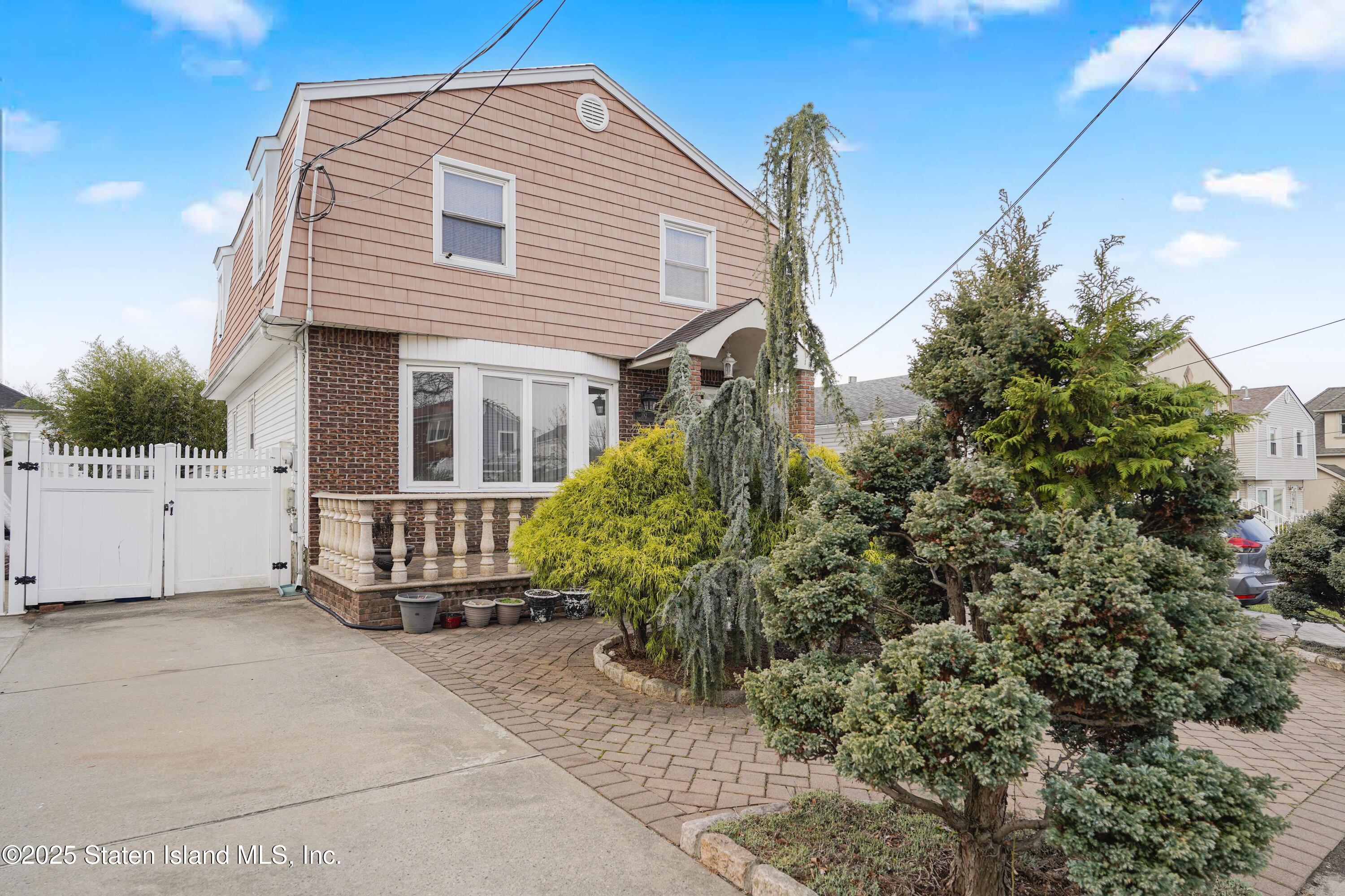 192 Ramapo Avenue, Staten Island, New York image 2