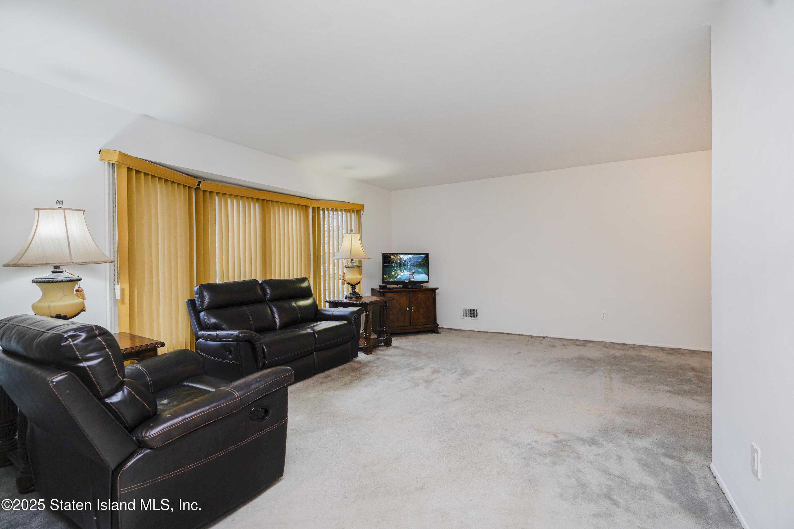 192 Ramapo Avenue, Staten Island, New York image 9