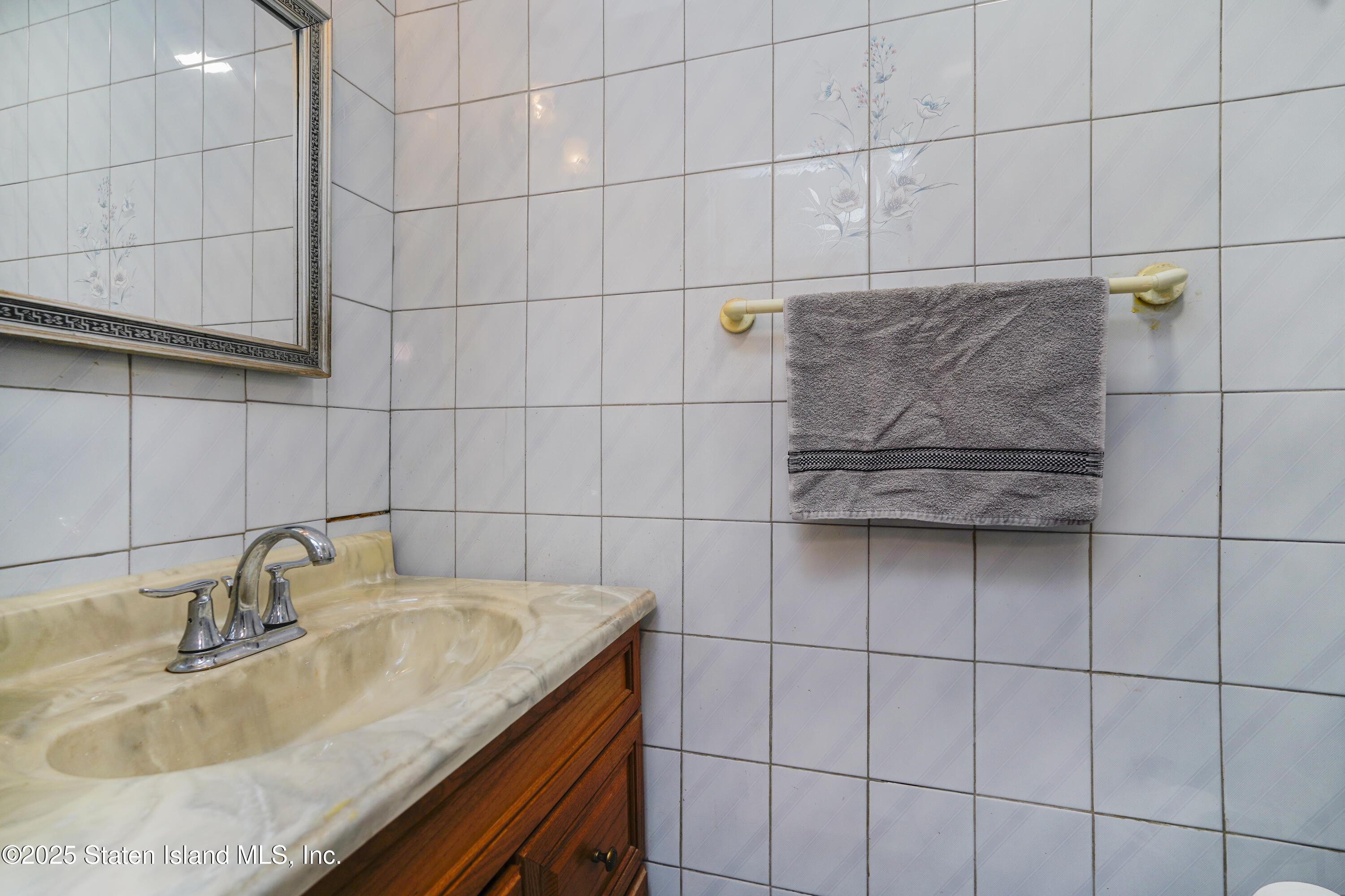 192 Ramapo Avenue, Staten Island, New York image 12