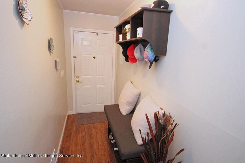 Photo of 16 Shepard Avenue, Staten Island, NY 10314 (MLS # 2505569)