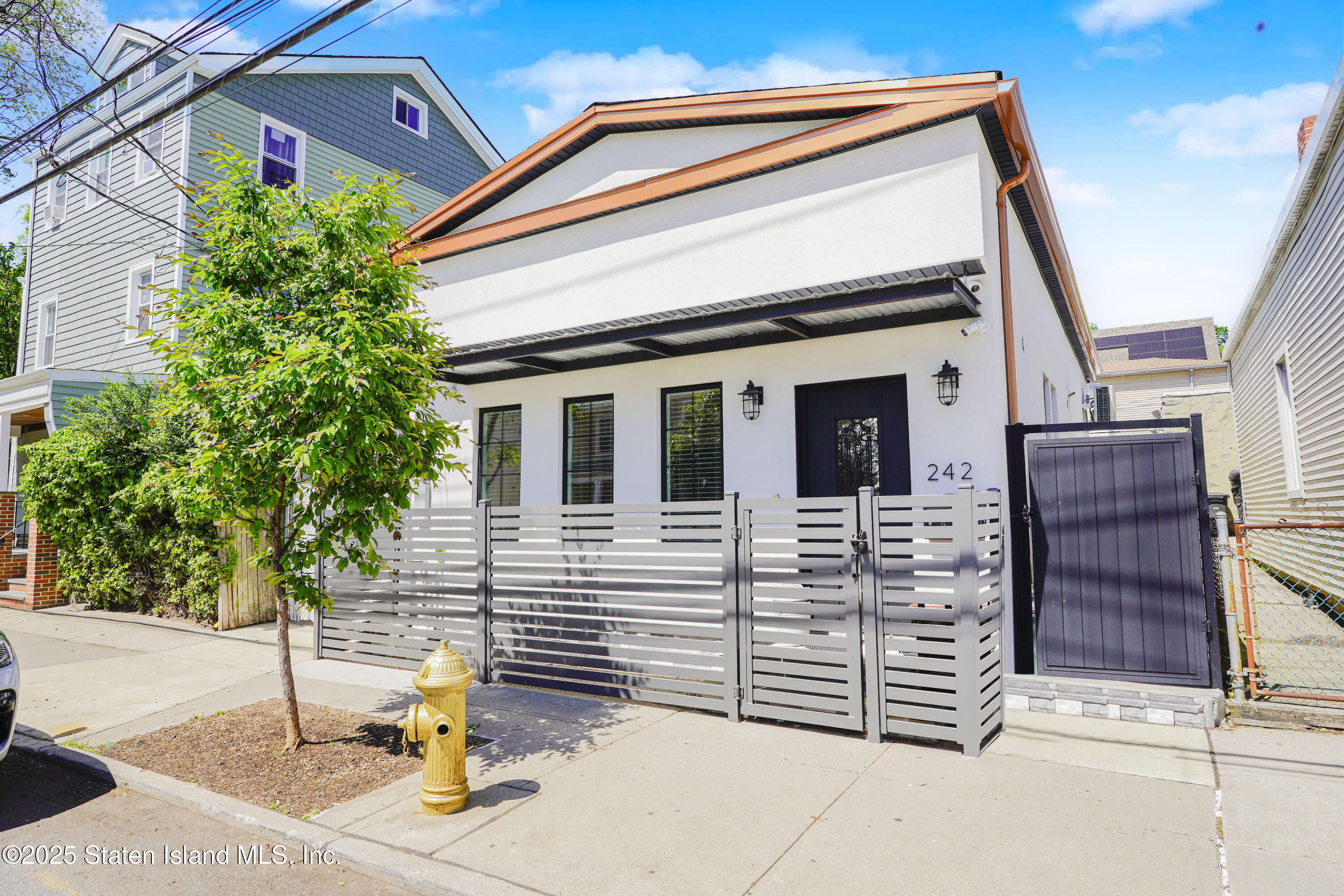 242 Van Duzer Street, Staten Island, New York image 1