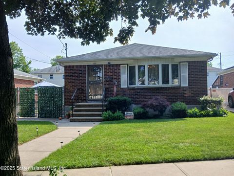 Photo of 138 Buel Avenue, Staten Island, NY 10305 (MLS # 2503578)