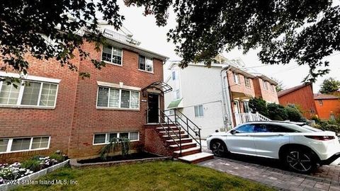 Photo of 1472 Forest Hill Road, Staten Island, NY 10314 (MLS # 2405559)