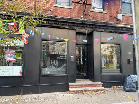 Photo of 1252 Bay Street, Staten Island, NY 10305 (MLS # 1159008)