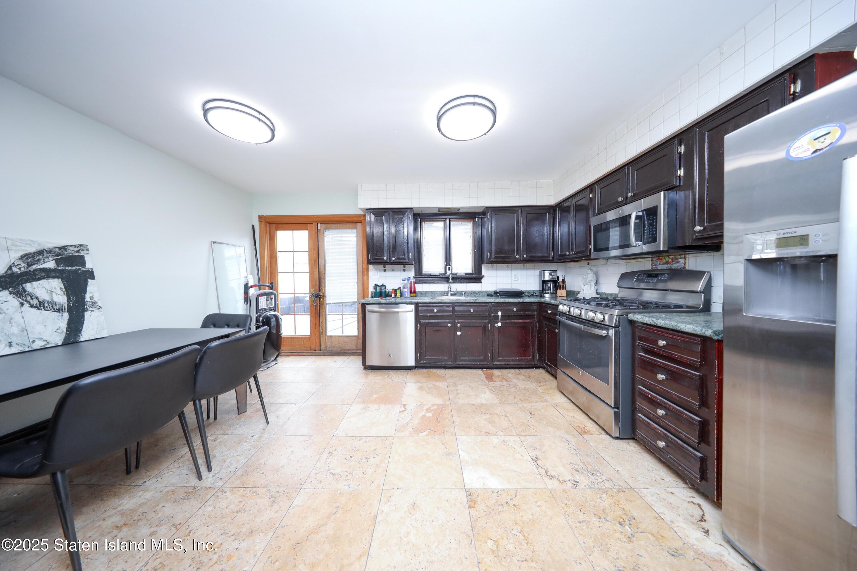 9 Linda Avenue, Staten Island, New York image 12