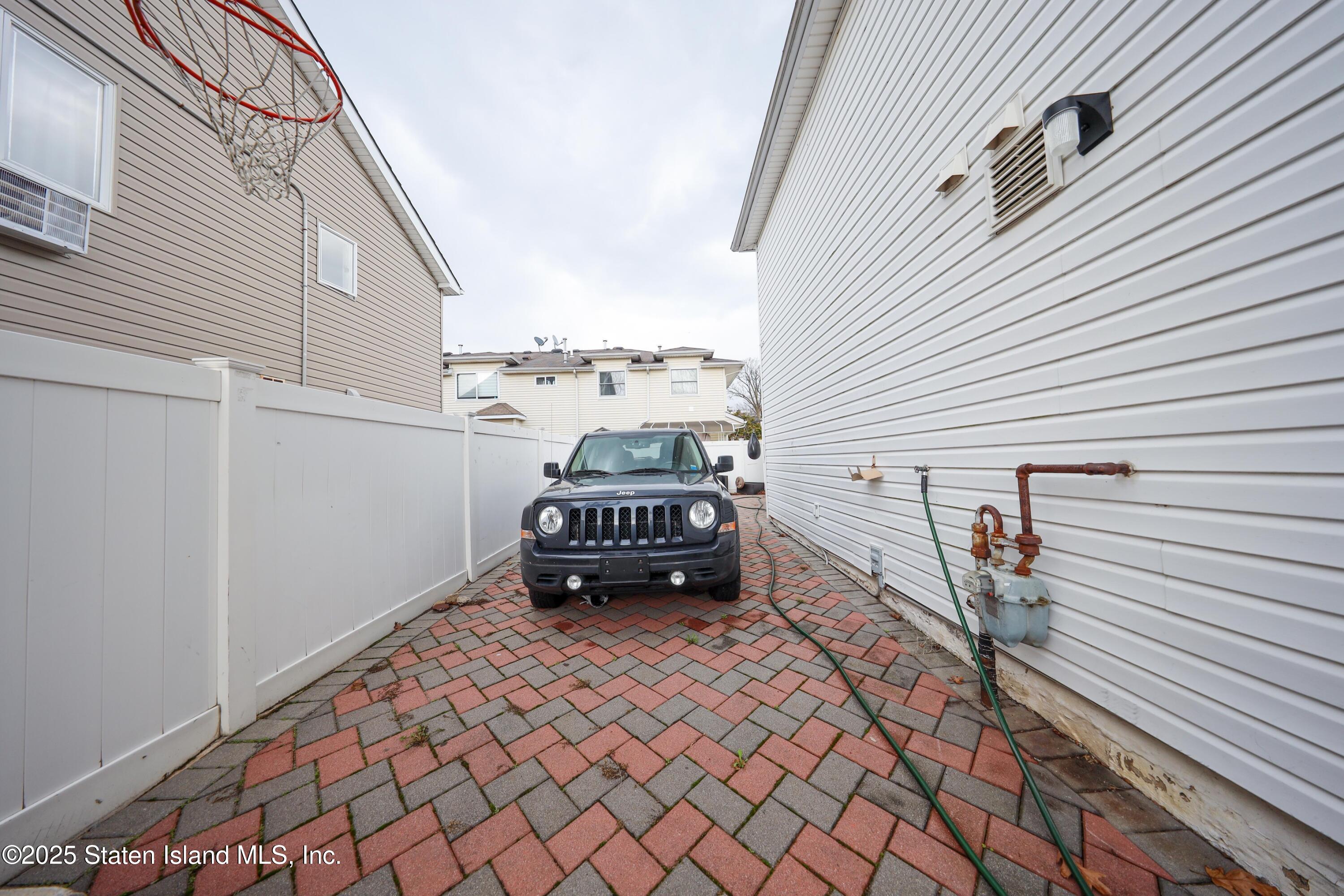 9 Linda Avenue, Staten Island, New York image 18