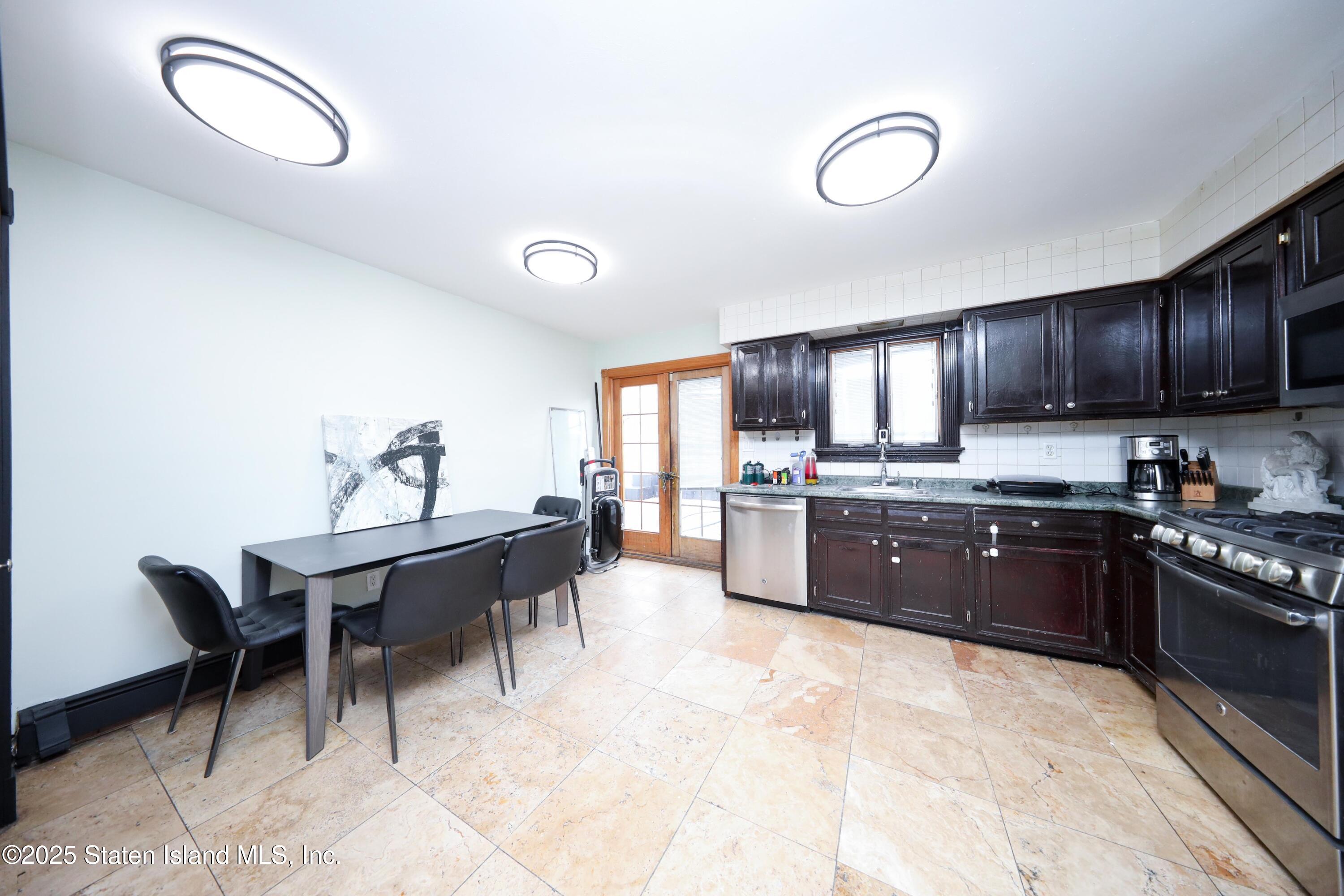9 Linda Avenue, Staten Island, New York image 8