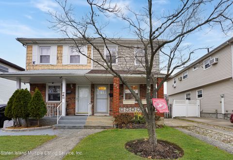 Photo of 521 Leverett Avenue, Staten Island, NY 10308 (MLS # 1165817)