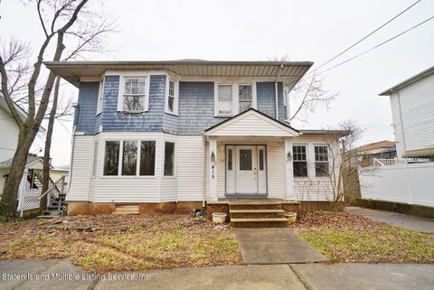 Photo of 415 Annadale Road, Staten Island, NY 10312 (MLS # 1152704)