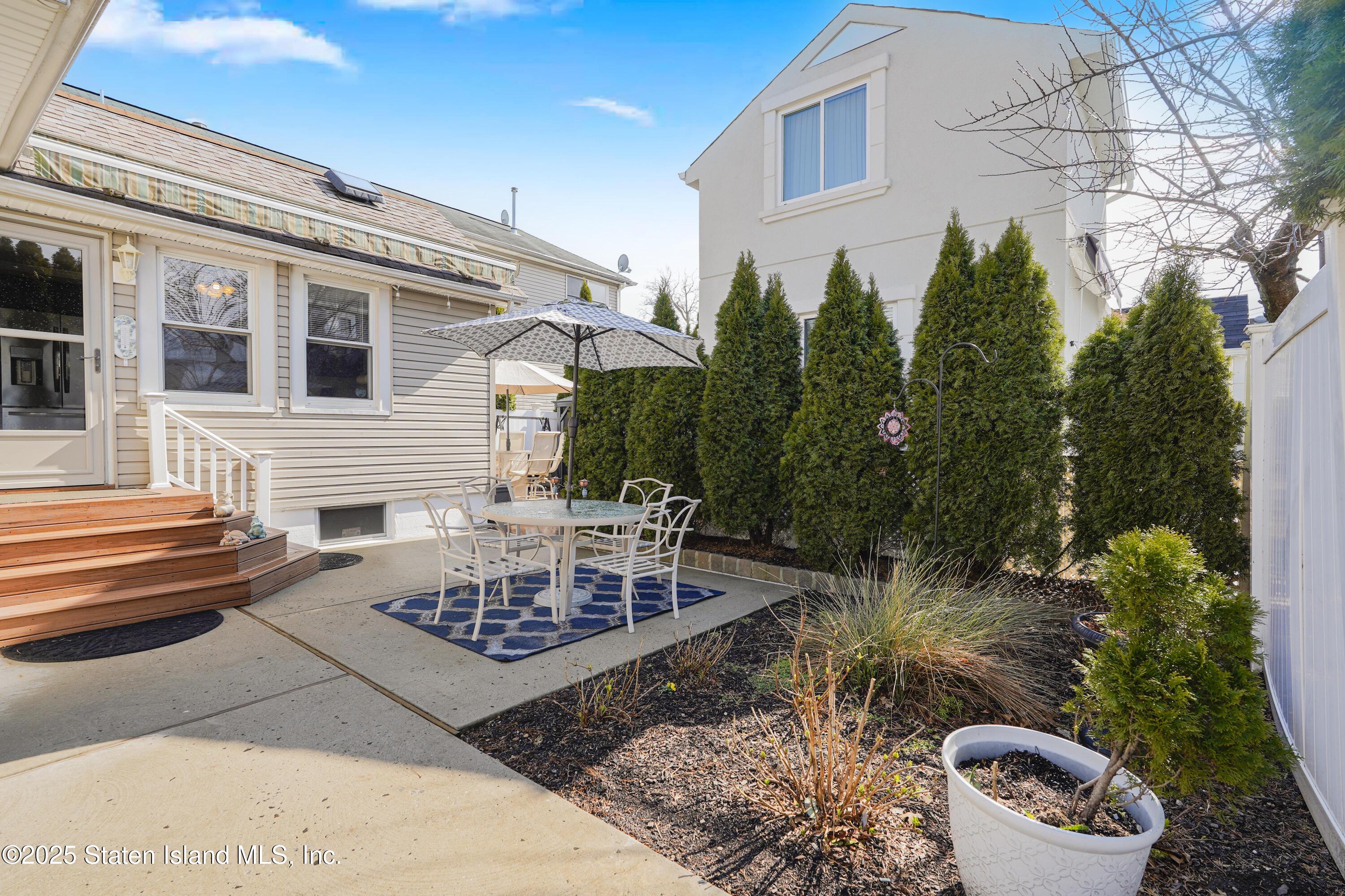 762 New Dorp Lane, Staten Island, New York image 36