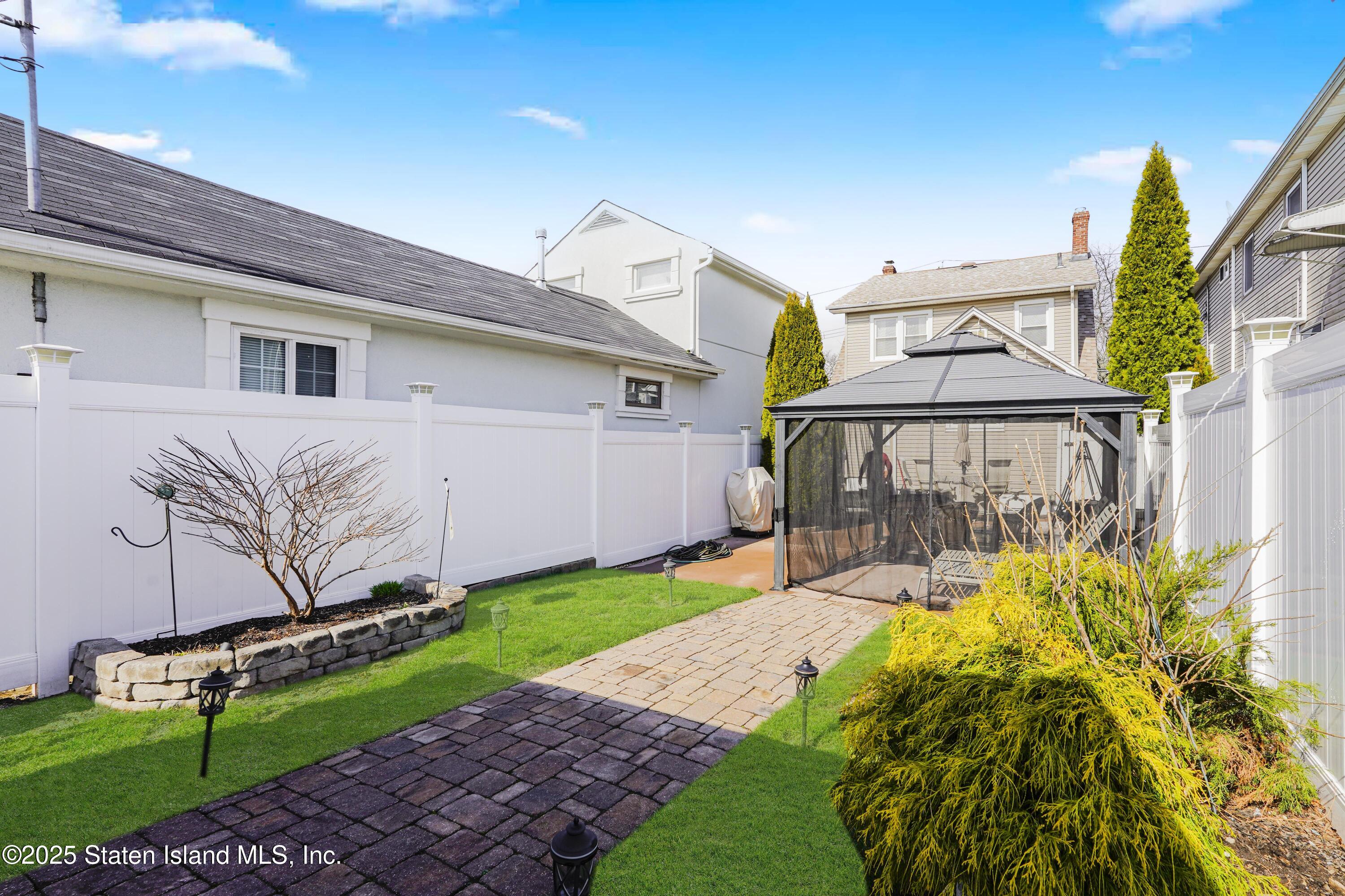 762 New Dorp Lane, Staten Island, New York image 38