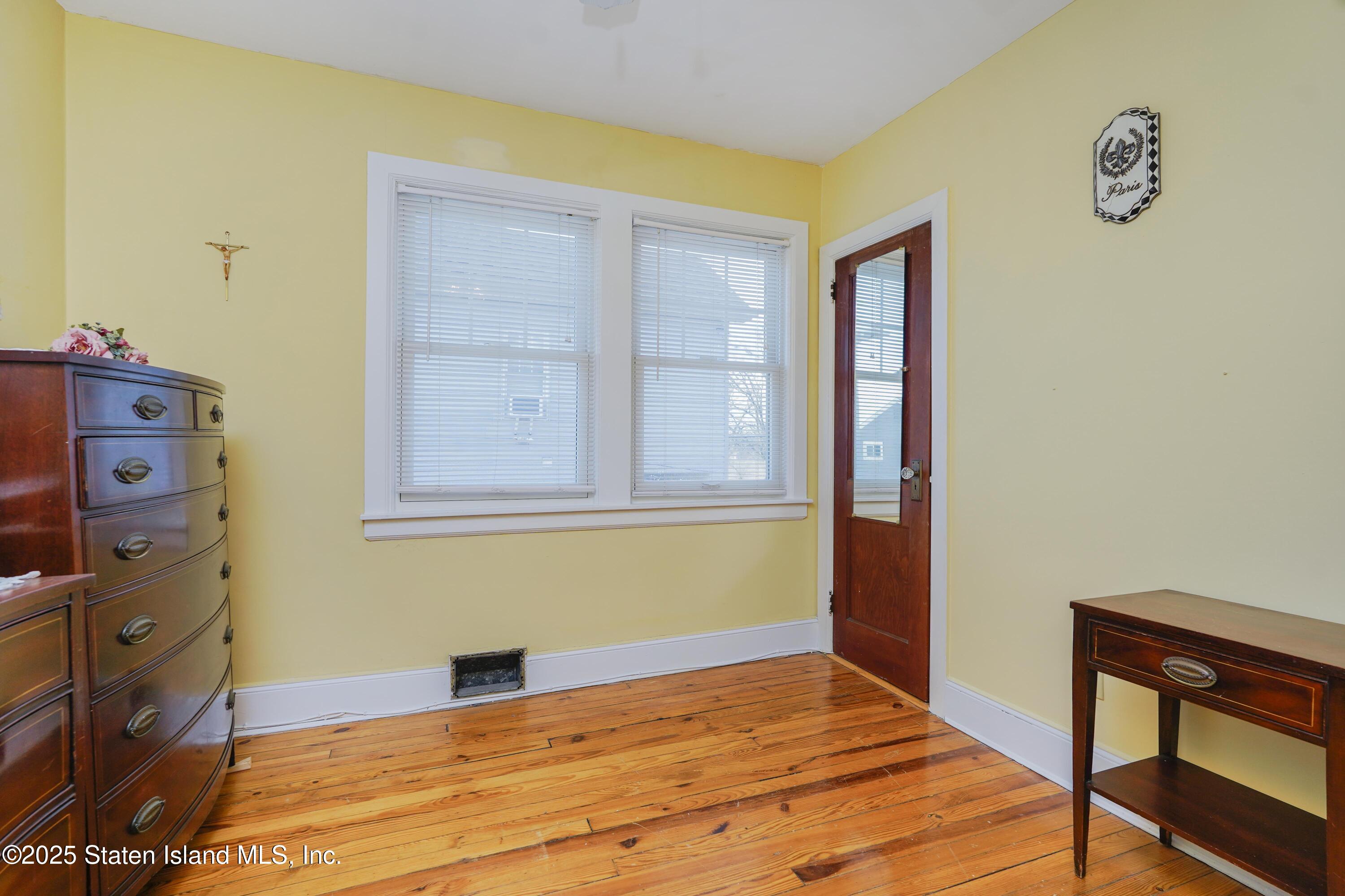 762 New Dorp Lane, Staten Island, New York image 24