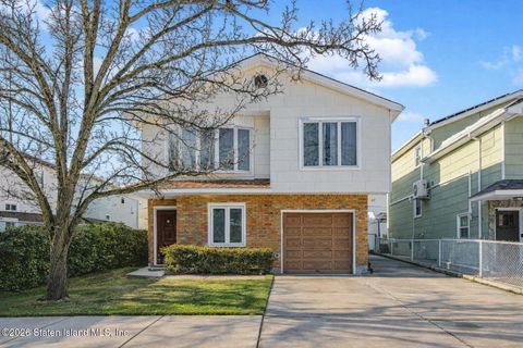 Photo of 27 Edgegrove Avenue, Staten Island, NY 10312 (MLS # 2600747)