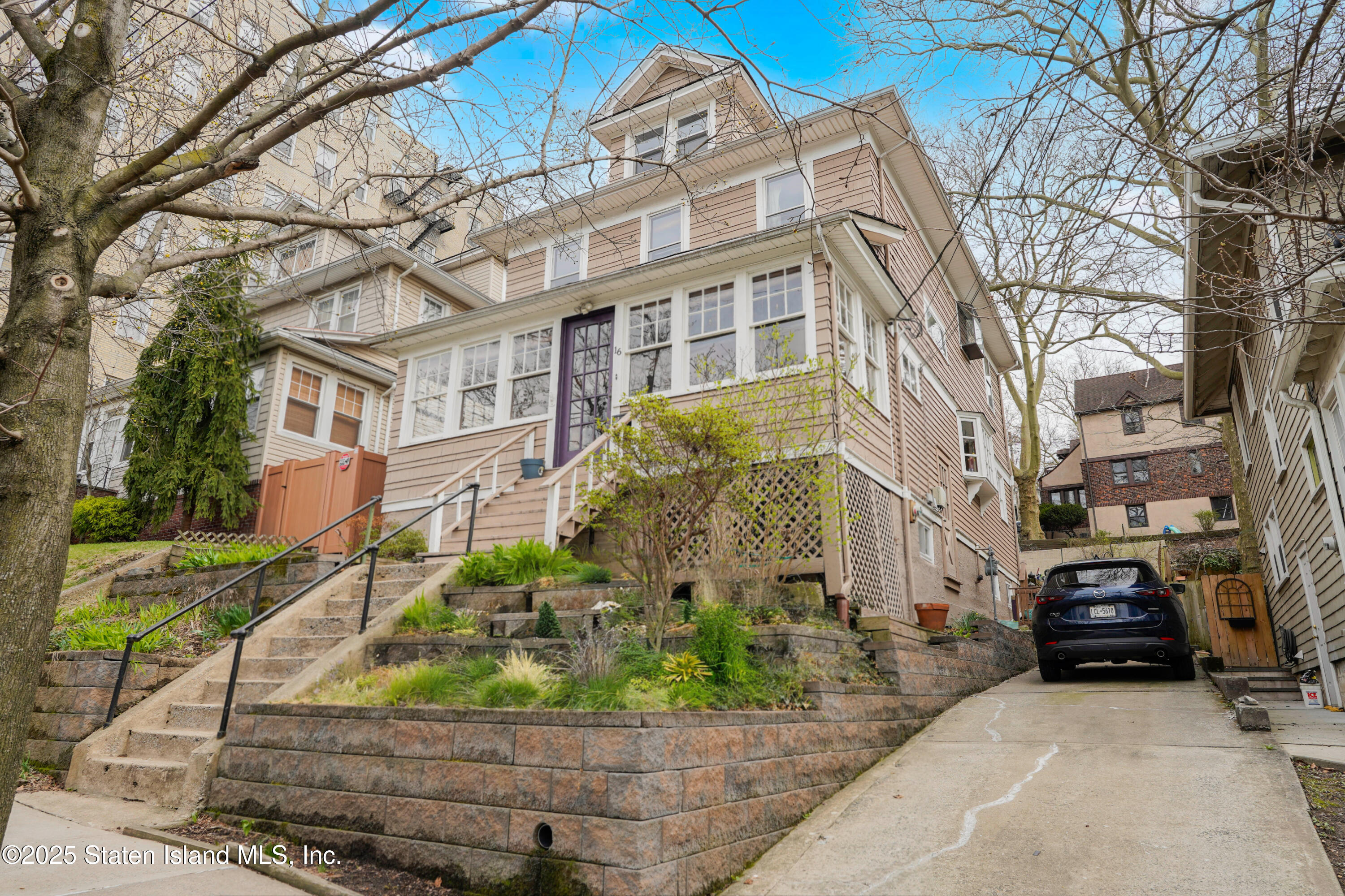 16 Crescent Avenue, Staten Island, New York image 2