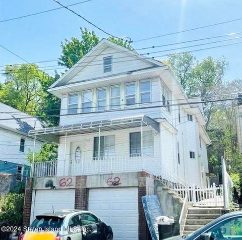 Photo of 62 Fillmore Street, Staten Island, NY 10301 (MLS # 2403020)