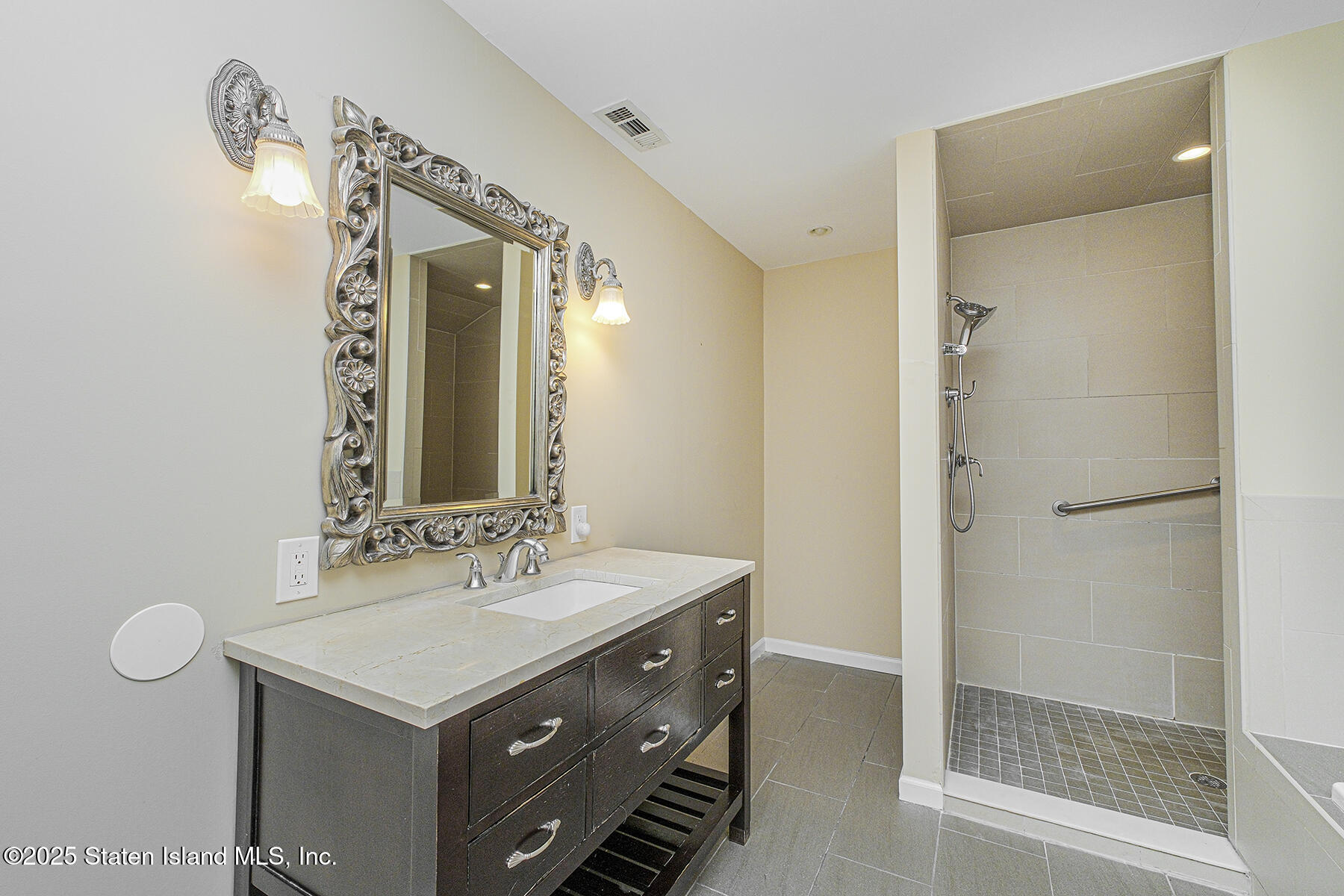 118 Vincent Avenue, Staten Island, New York image 21