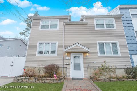 Photo of 118 Vincent Avenue, Staten Island, NY 10306 (MLS # 2501917)