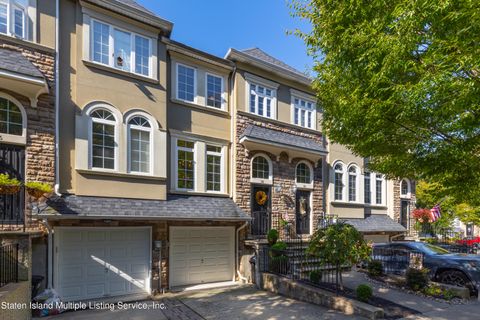 Photo of 58 Presentation Circle, Staten Island, NY 10312 (MLS # 1164722)