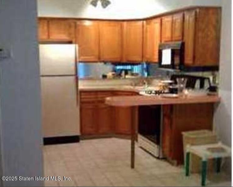 695 Barlow Avenue, Staten Island, New York image 6
