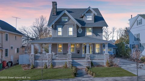 Photo of 269 College Avenue, Staten Island, NY 10314 (MLS # 2501523)