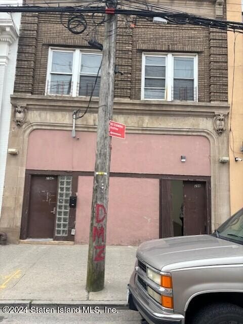 Photo of 2942 Richmond Terrace #2944, Staten Island, NY 10303 (MLS # 2402739)