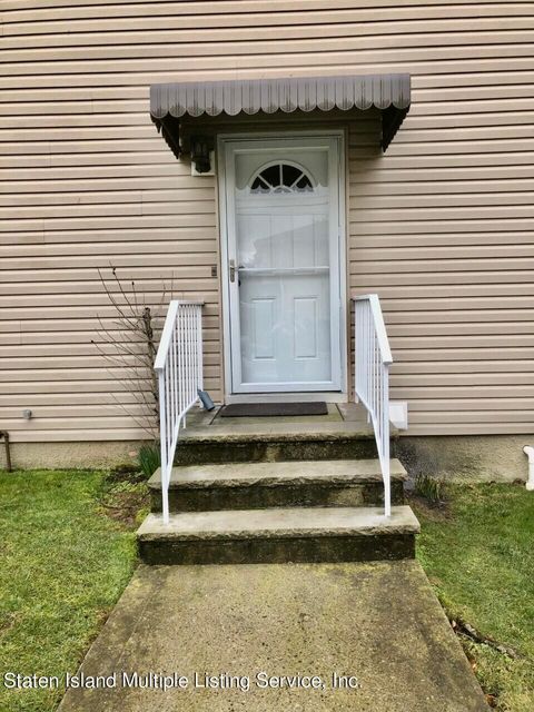 Photo of 282 Delmar Avenue, Staten Island, NY 10312 (MLS # 1160727)