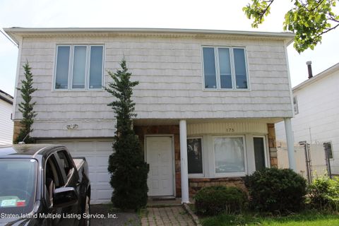 Photo of 175 Bridgetown Street, Staten Island, NY 10314 (MLS # 1162559)