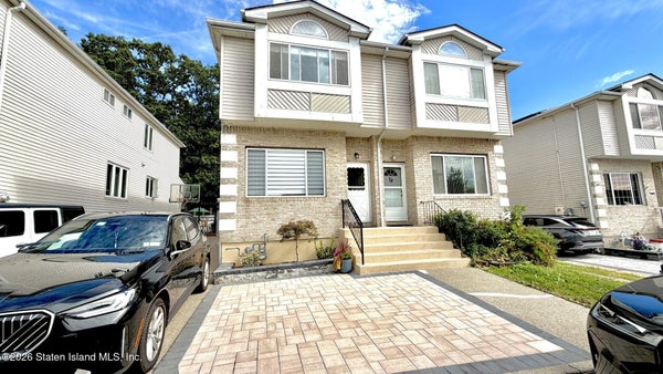 76 LOTT LN, STATEN ISLAND, NY 10314 - Image 64aeca65ca129f4f38e74443f9daddb0/3655100649