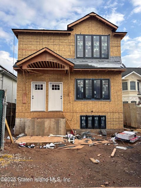 Photo of 138 Rathbun Avenue, Staten Island, NY 10312 (MLS # 2503873)