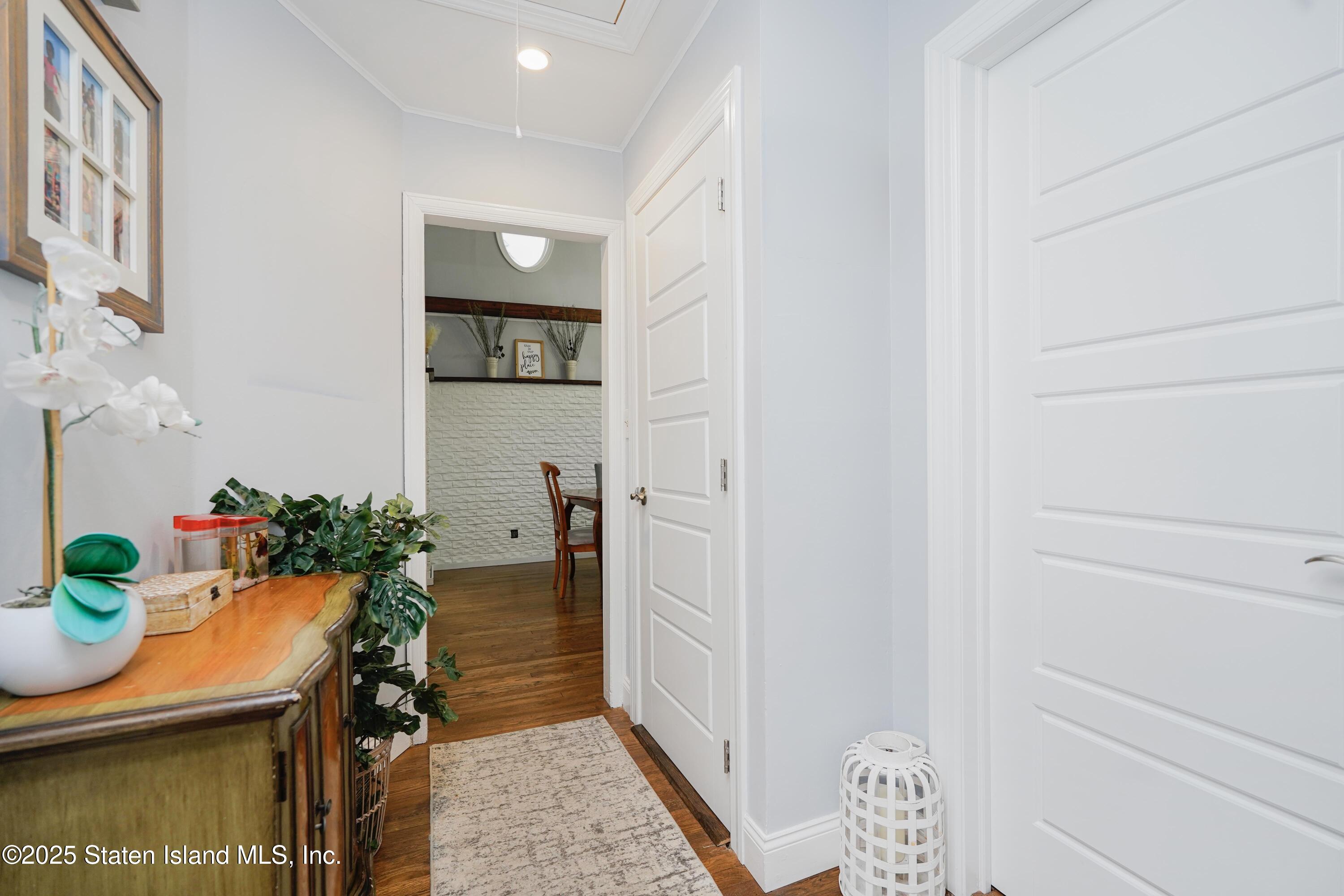 89 Daleham Street, Staten Island, New York image 14