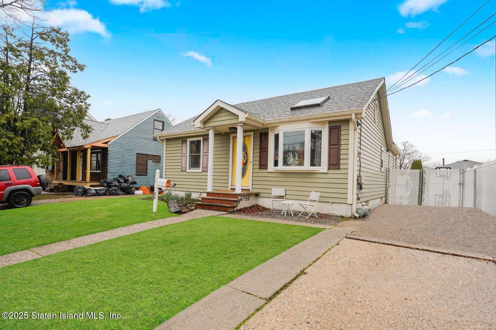 89 Daleham Street, Staten Island, New York image 2