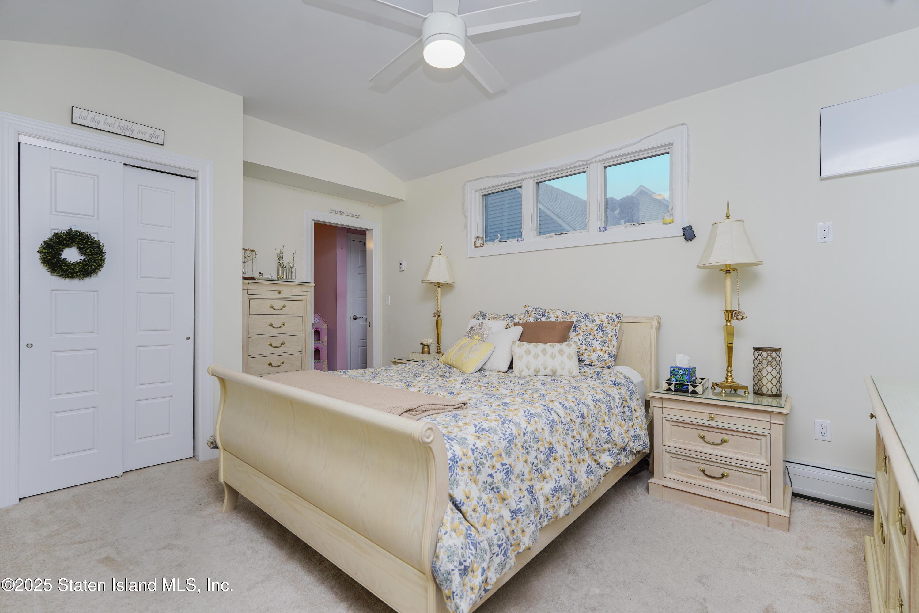 89 Daleham Street, Staten Island, New York image 17