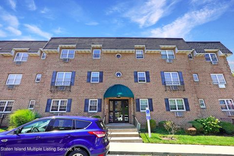 Photo of 416 Maryland Avenue #2c, Staten Island, NY 10305 (MLS # 1164935)
