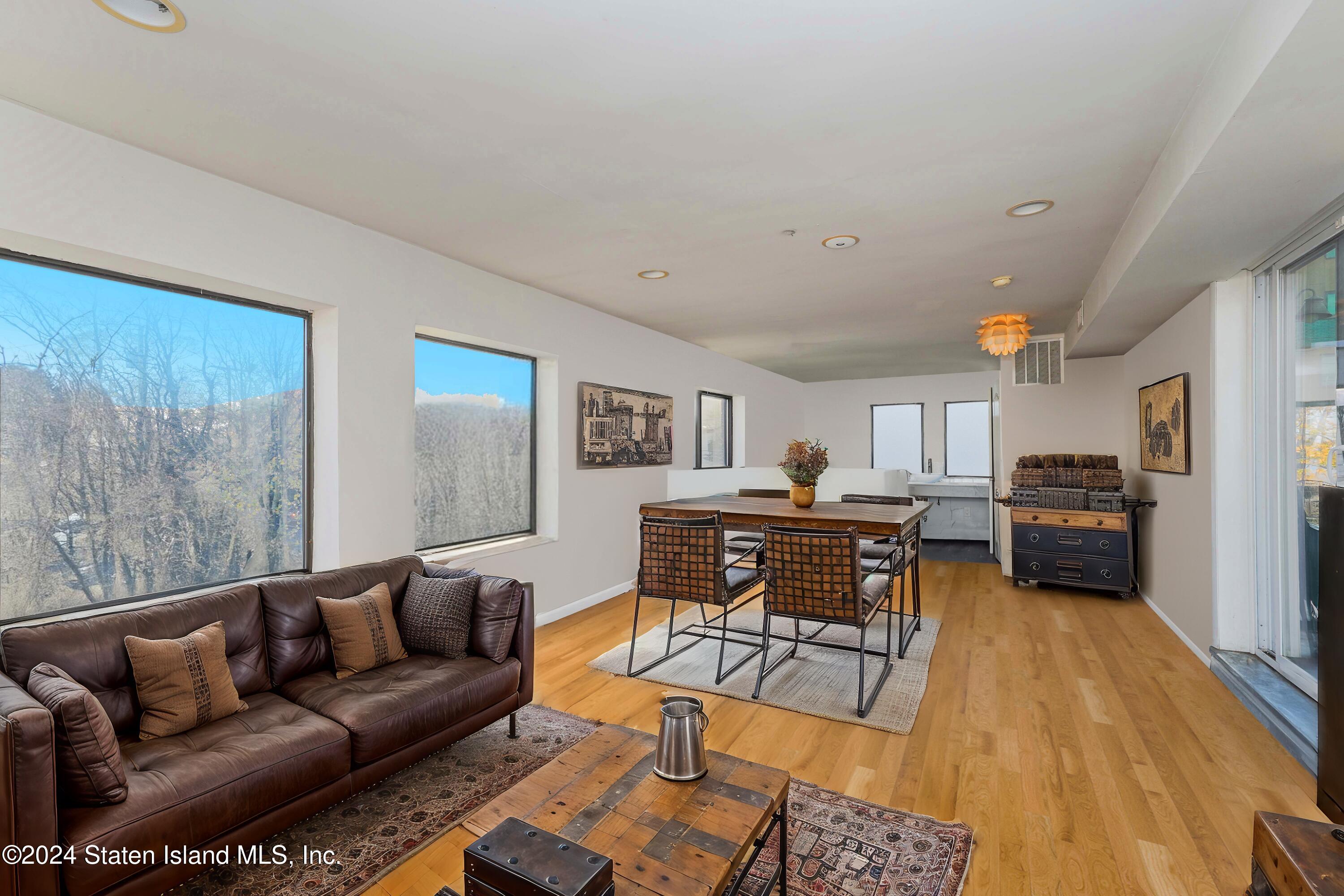 703 Bay Street, Staten Island, New York image 9