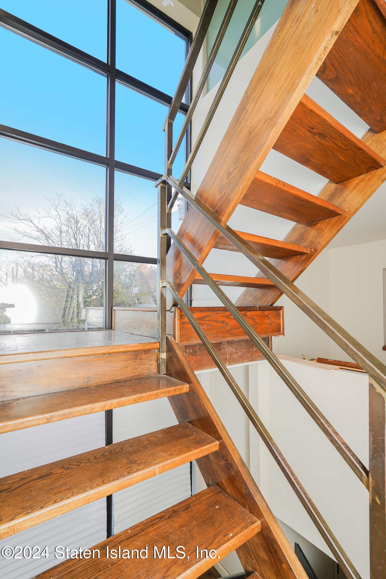 703 Bay Street, Staten Island, New York image 7