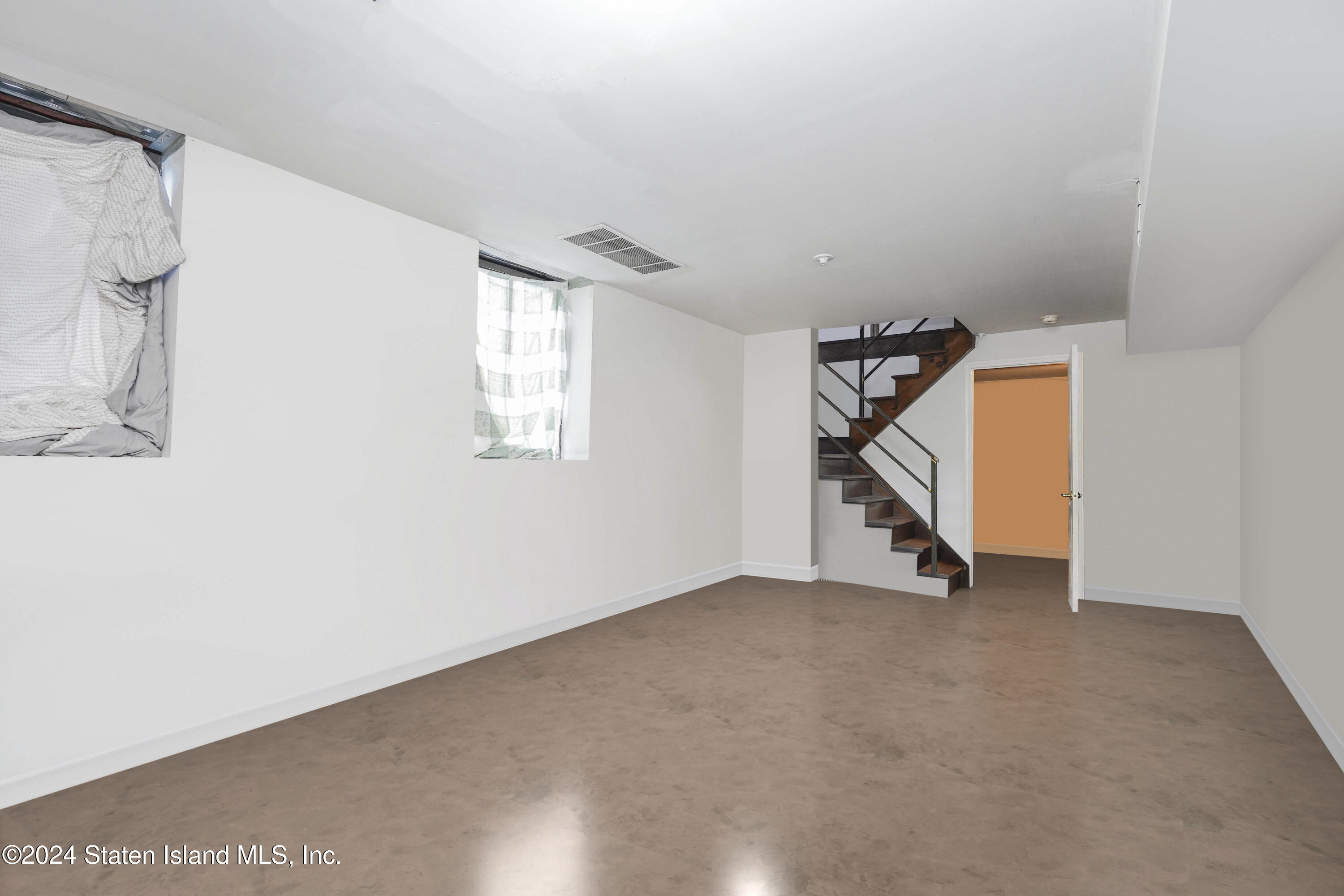 703 Bay Street, Staten Island, New York image 3
