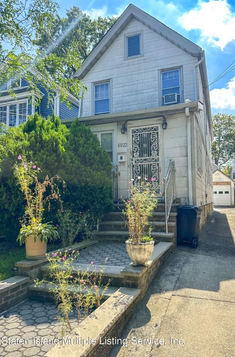Photo of 6922 Nansen Street, Queens, NY 11375 (MLS # 1164721)