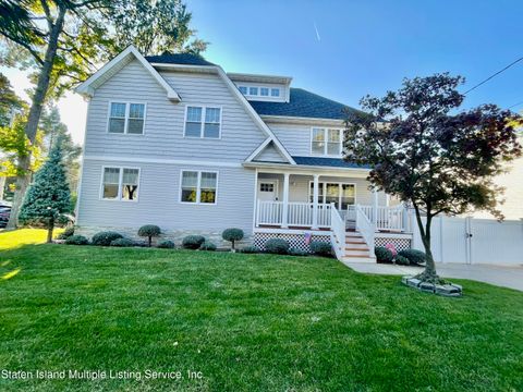 Photo of 22 Carmel Avenue, Staten Island, NY 10314 (MLS # 1164818)