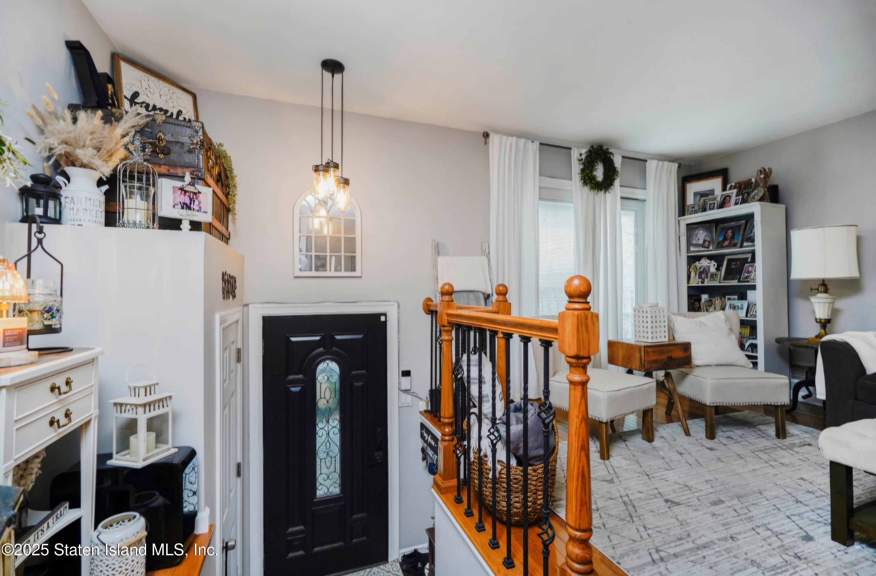 83 Lisa Lane, Staten Island, New York image 3