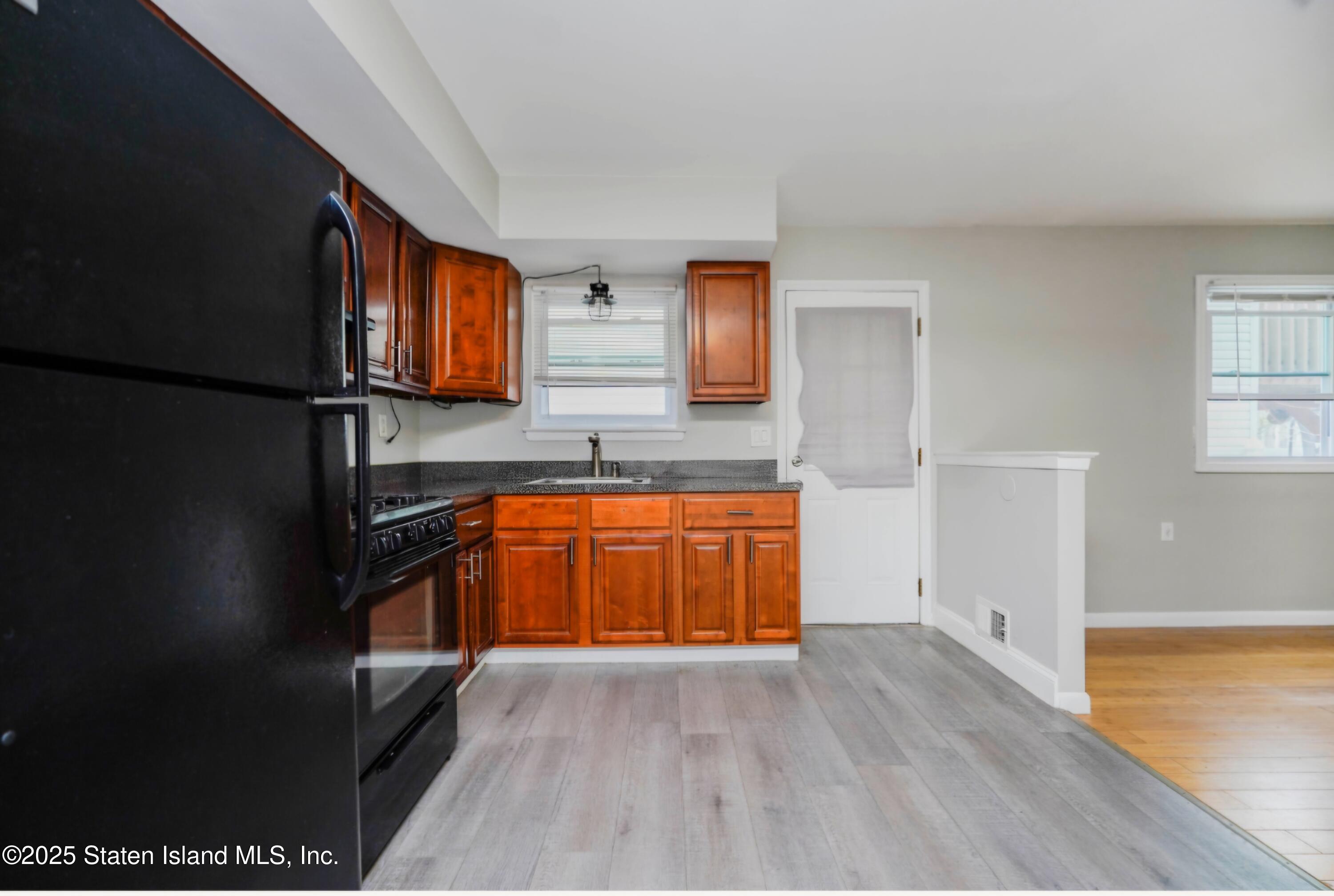83 Lisa Lane, Staten Island, New York image 38