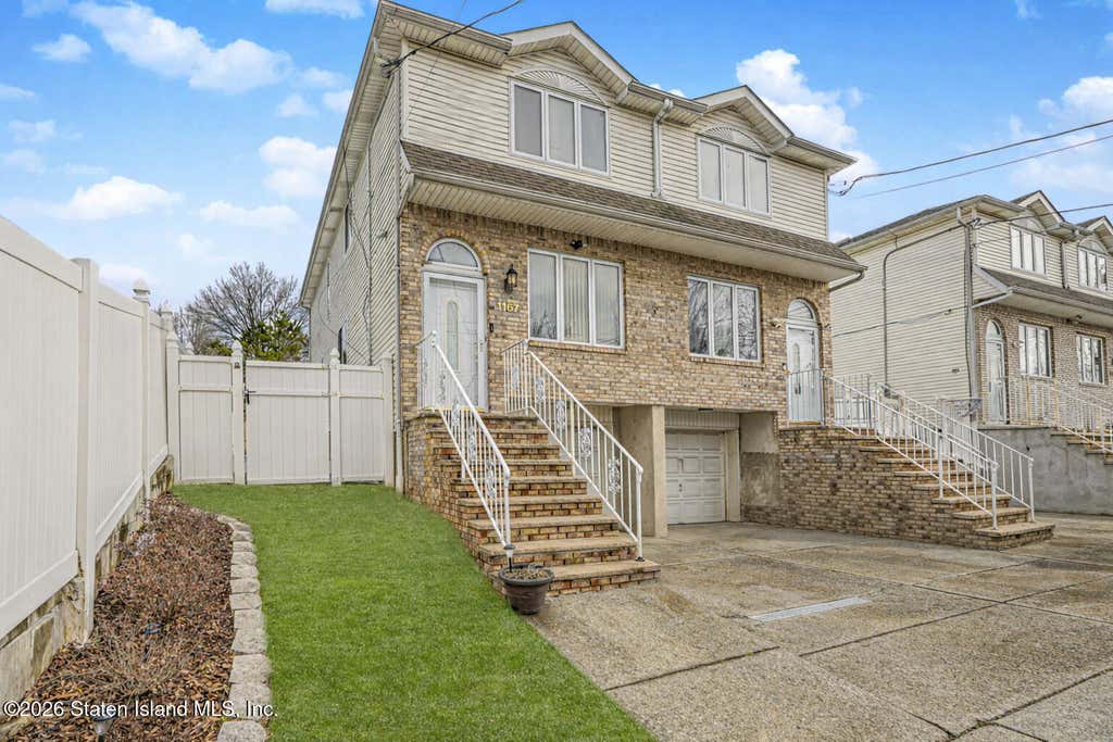 Photo of 1167 Rockland Avenue, Staten Island, NY 10314 (MLS # 2603329)