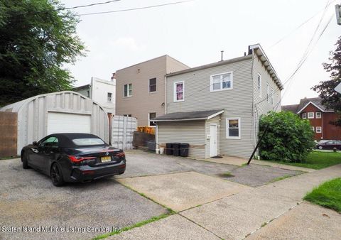 Photo of 44 Laforge Place, Staten Island, NY 10302 (MLS # 2400701)