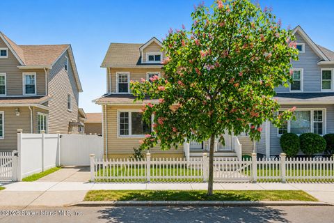 Photo of 16616 116th Avenue, Queens, NY 11434 (MLS # 2602374)