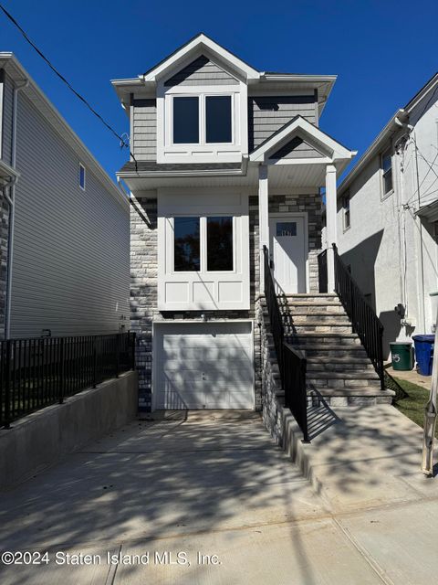 Photo of 147 Wild Avenue, Staten Island, NY 10314 (MLS # 2405766)
