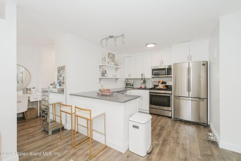 Photo of 1294 Rockland Avenue #1 C, Staten Island, NY 10314 (MLS # 2601197)
