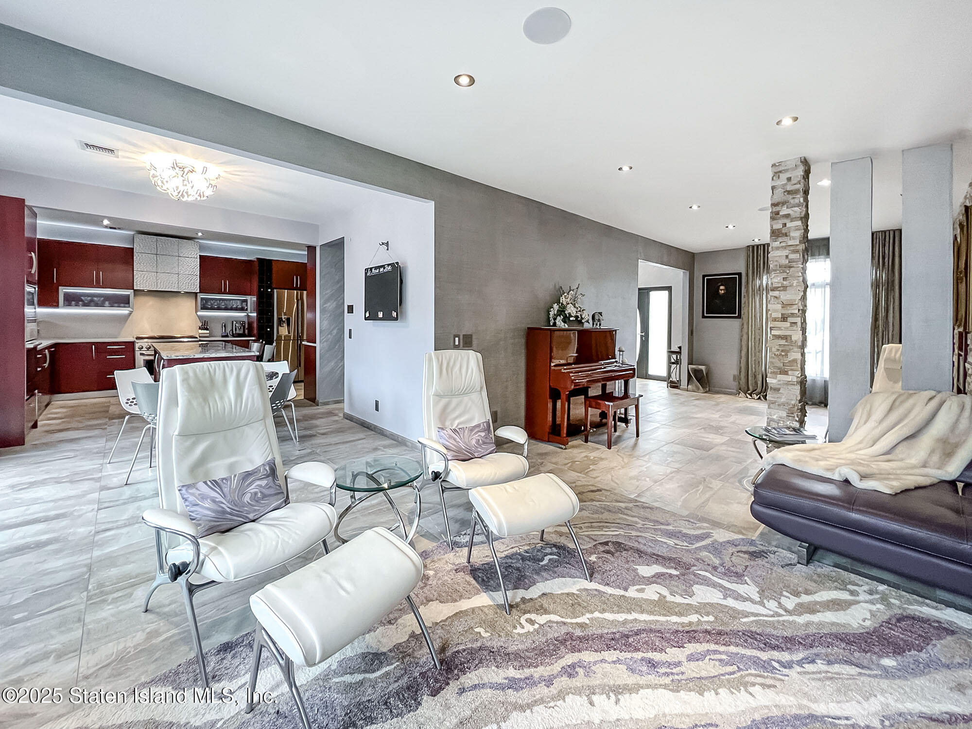 166 Pinewood Avenue, Staten Island, New York image 4