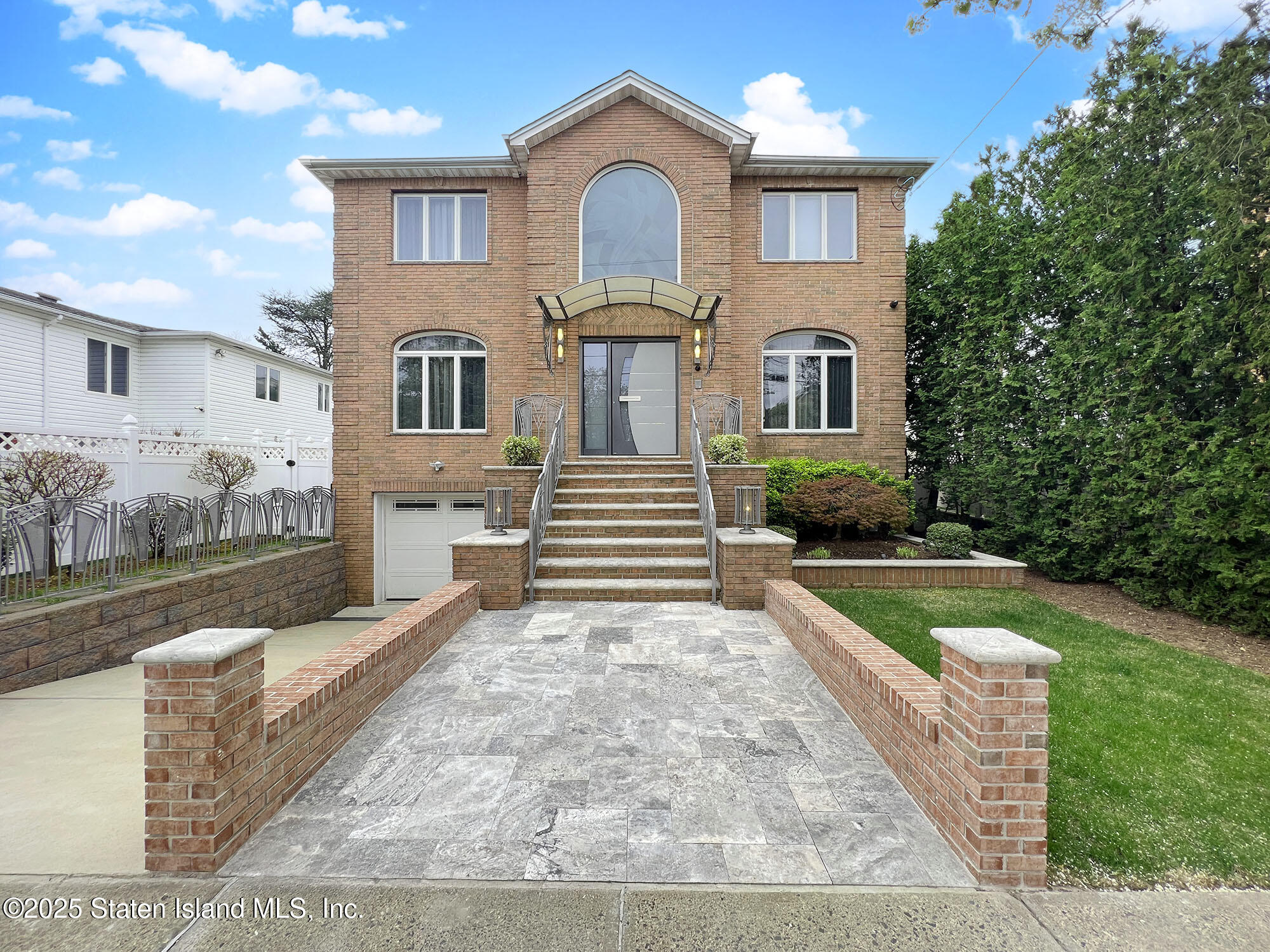 166 Pinewood Avenue, Staten Island, New York image 1