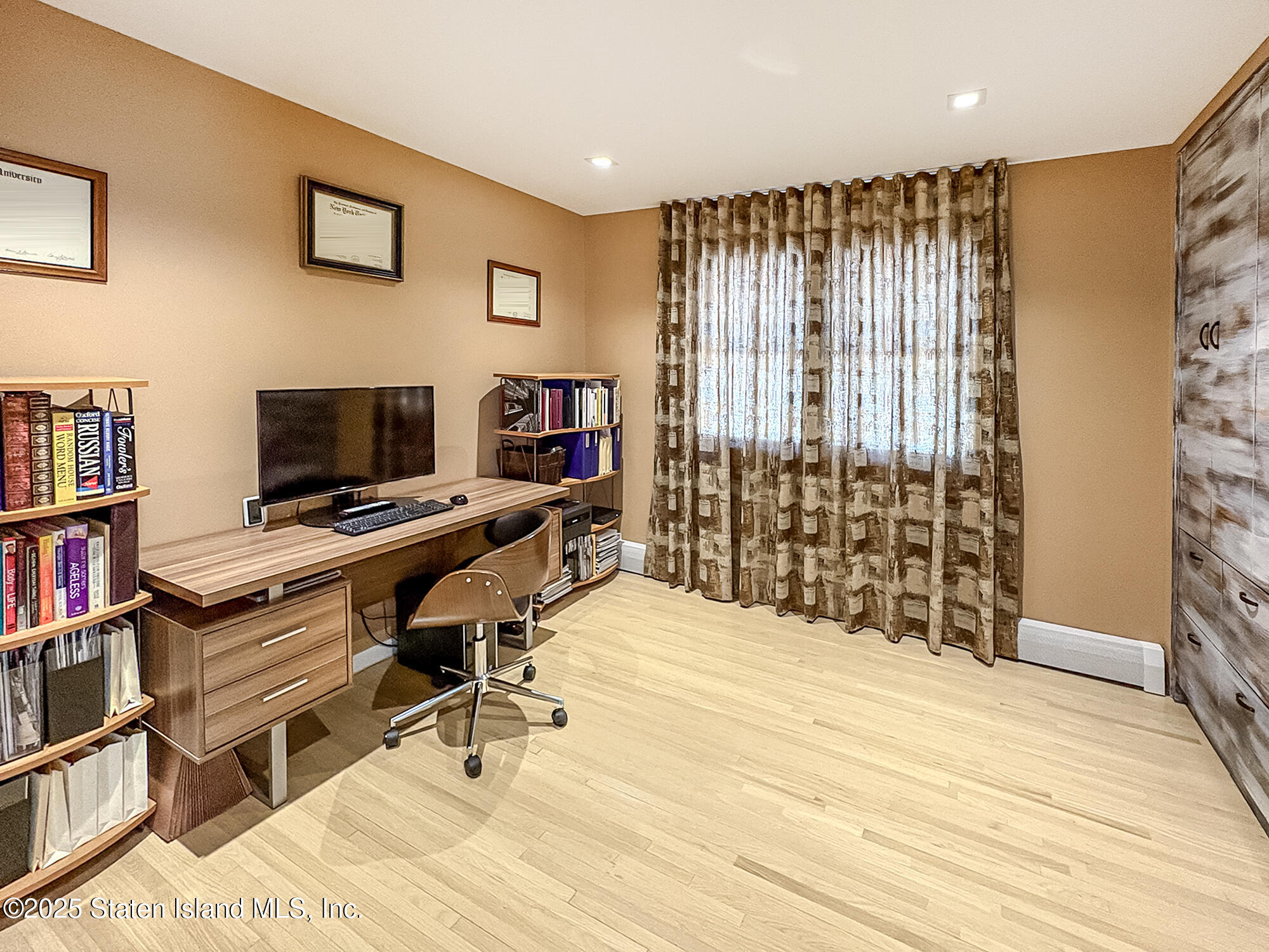 166 Pinewood Avenue, Staten Island, New York image 20