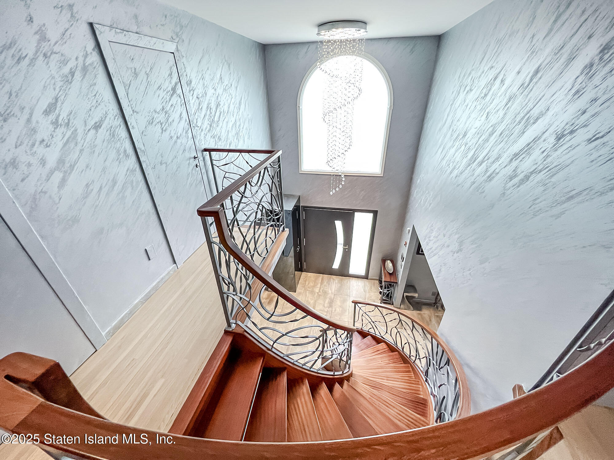 166 Pinewood Avenue, Staten Island, New York image 14